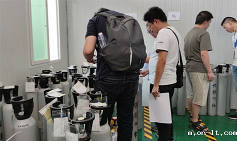 省市场监督管理局、中国测试技术研究院专家莅临我司,进行气体检测仪计量监督检查 省市场监督管理局、中国测试技术研究院专家莅临我司,进行气体检测仪计量监督检查
