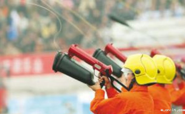 抛投器.jpg 抛投器.jpg