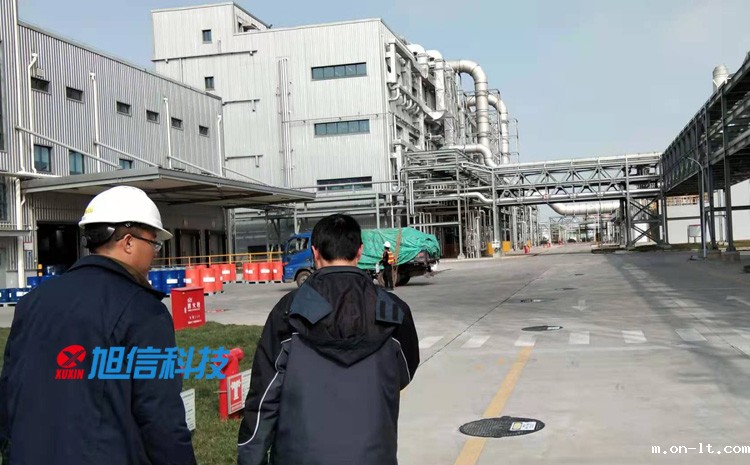 02-走在测试防爆手机的路上.jpg 02-走在测试防爆手机的路上.jpg