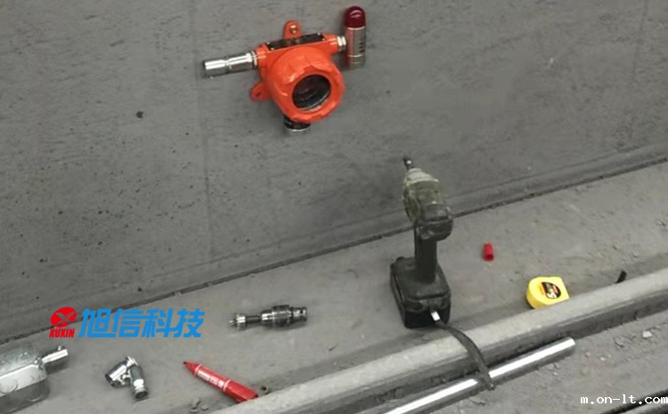 施工中.jpg 施工中.jpg