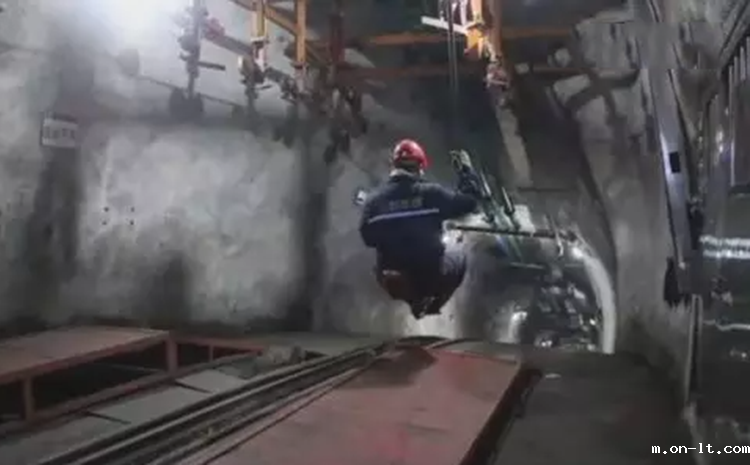 煤矿防爆相机.png 煤矿防爆相机.png